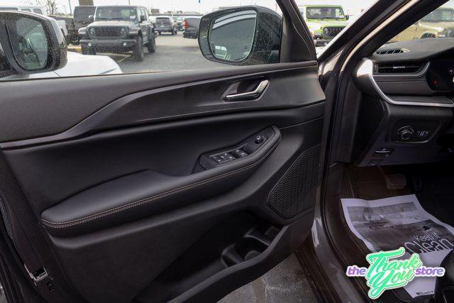 2025 Jeep Grand Cherokee L Altitude X 4x4