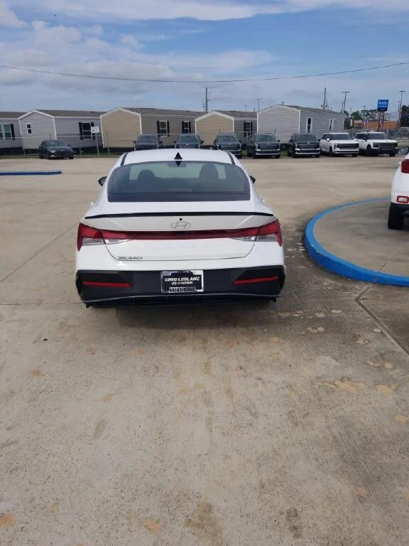 2026 Hyundai Elantra SEL Sport