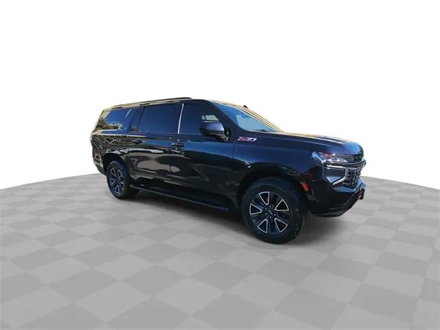 2022 Chevrolet Suburban 4WD Z71