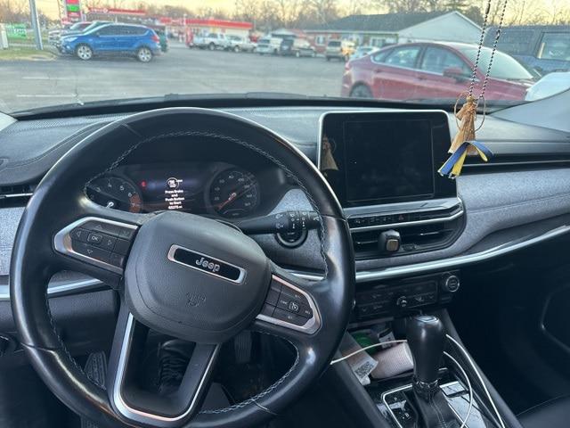 2022 Jeep Compass Latitude FWD for sale in Sellersburg, IN