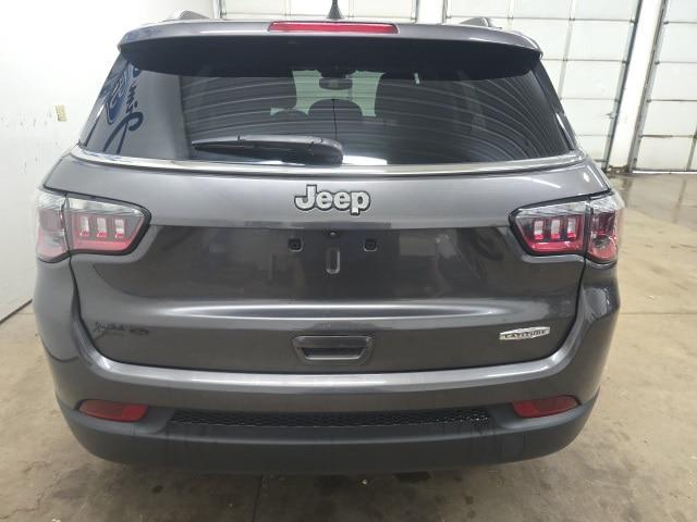 2022 Jeep Compass Latitude FWD