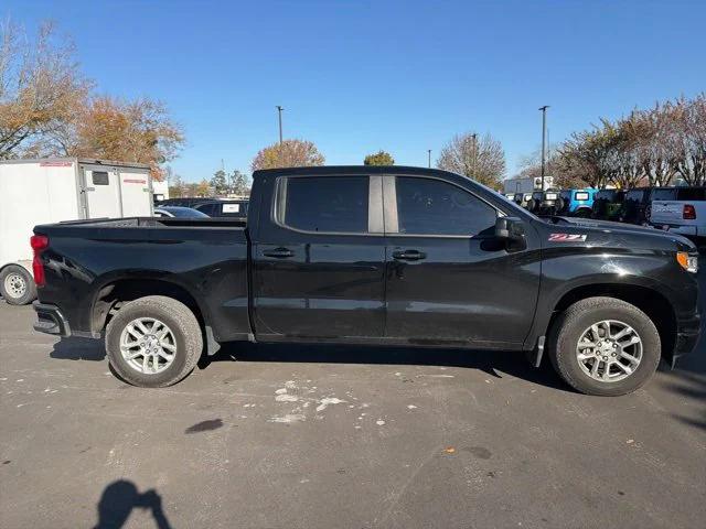 2022 Chevrolet Silverado 1500 4WD Crew Cab Short Bed RST