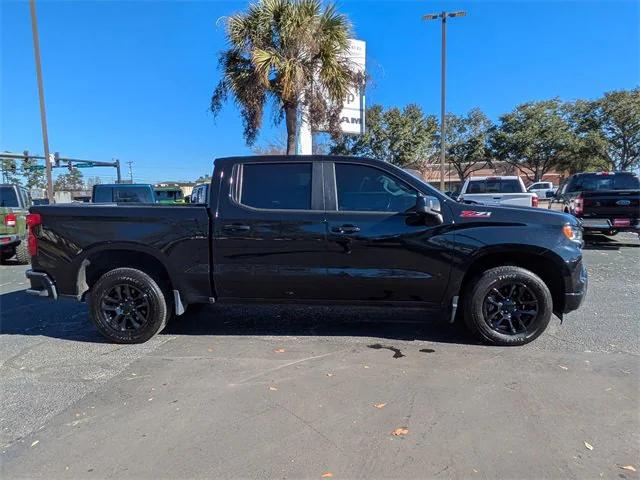 2022 Chevrolet Silverado 1500 4WD Crew Cab Short Bed RST