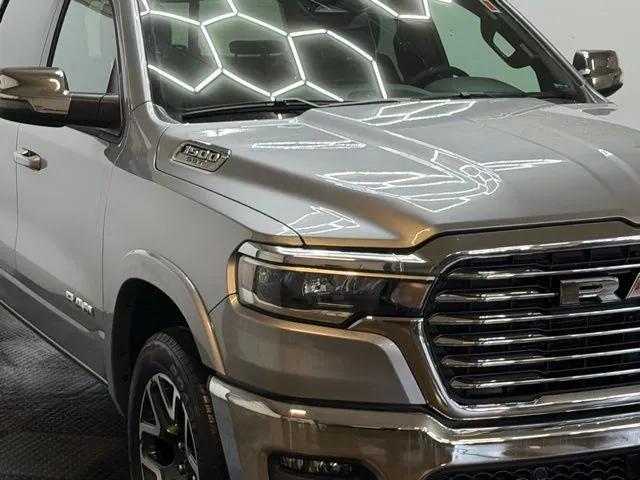 2025 RAM 1500 Laramie Crew Cab 4x4 57 Box
