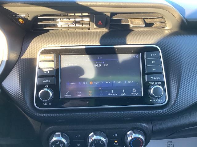 2024 Nissan Kicks S Xtronic CVT