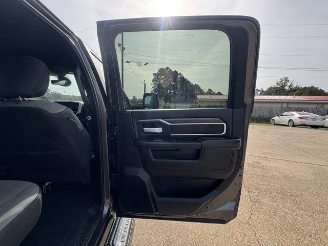 2024 Ram 2500 Big Horn Crew Cab 4x4 6'4" Box
