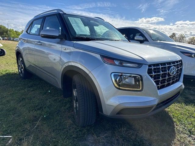 2023 Hyundai Venue SEL 2023 Hyundai Venue SEL