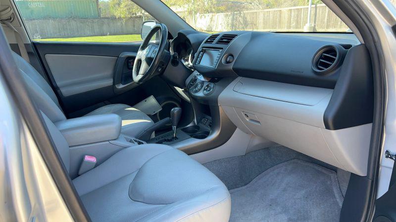 2009 Toyota RAV4 Limited V6