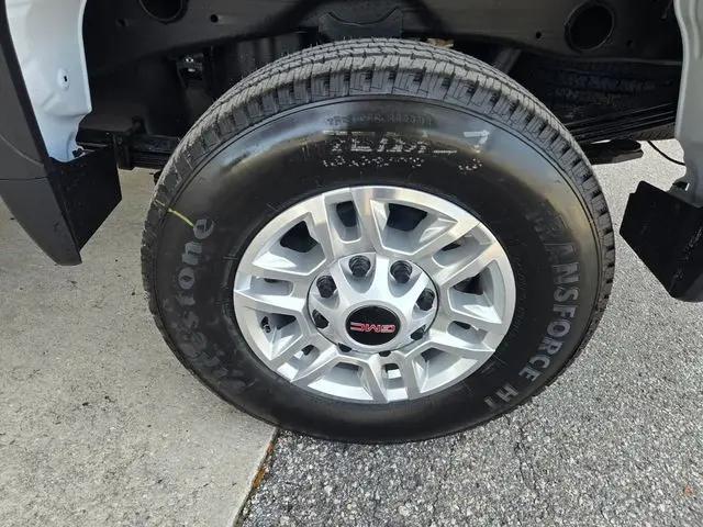 2026 GMC Sierra 2500HD Regular Cab, Long Bed, Pro, RWD