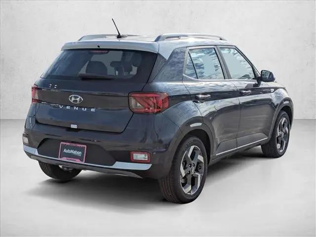 2026 Hyundai Venue SEL w/Two-Tone Roof