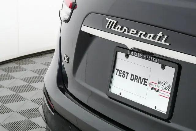 2023 Maserati Ghibli Modena Q4