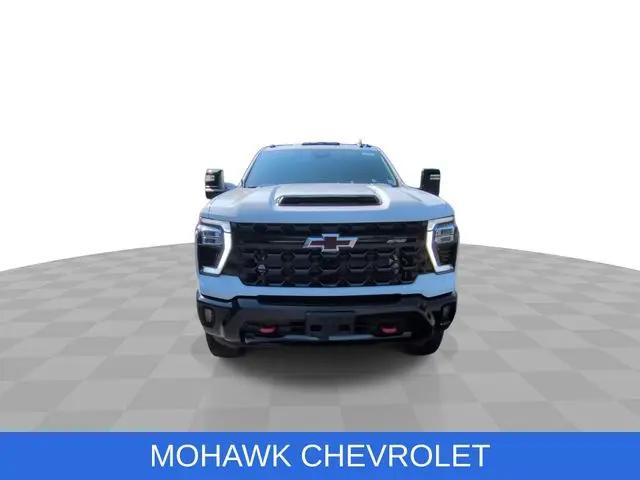 2024 Chevrolet Silverado 2500HD 4WD Crew Cab Standard Bed ZR2