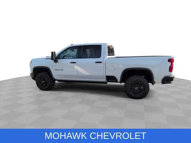 2024 Chevrolet Silverado 2500HD 4WD Crew Cab Standard Bed ZR2