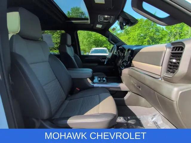 2024 Chevrolet Silverado 2500HD 4WD Crew Cab Standard Bed ZR2