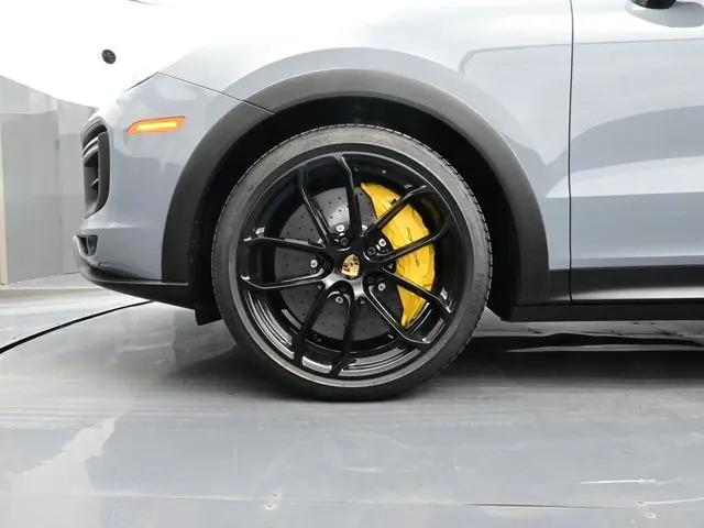 2023 Porsche Cayenne Turbo GT