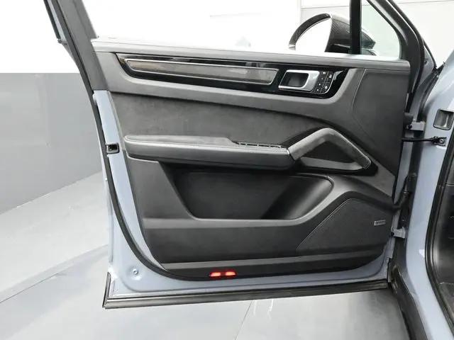 2023 Porsche Cayenne Turbo GT