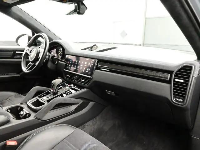 2023 Porsche Cayenne Turbo GT