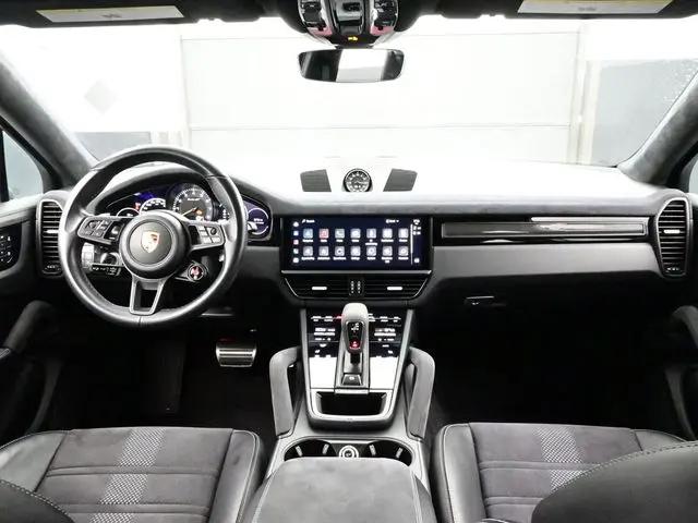 2023 Porsche Cayenne Turbo GT