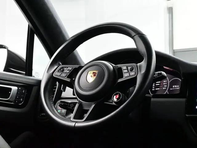 2023 Porsche Cayenne Turbo GT