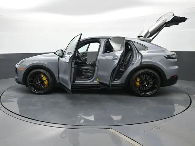 2023 Porsche Cayenne Turbo GT
