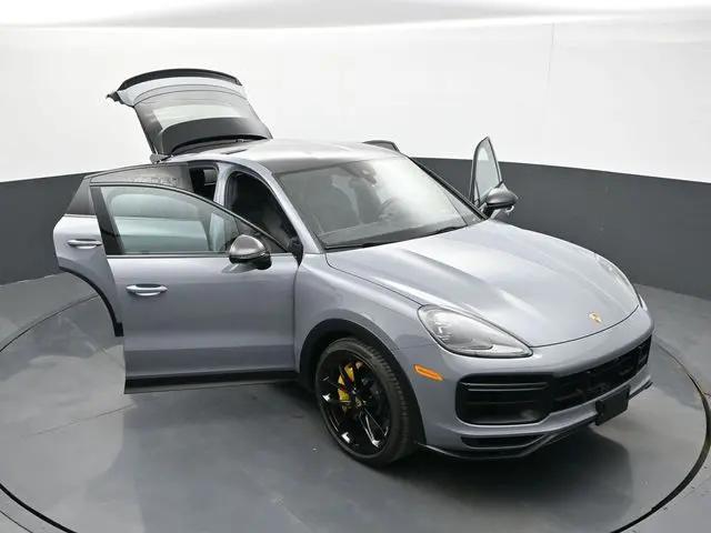 2023 Porsche Cayenne Turbo GT