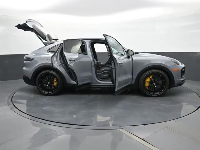 2023 Porsche Cayenne Turbo GT
