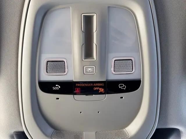 2025 Volvo XC90 B6 Plus 7-Seater