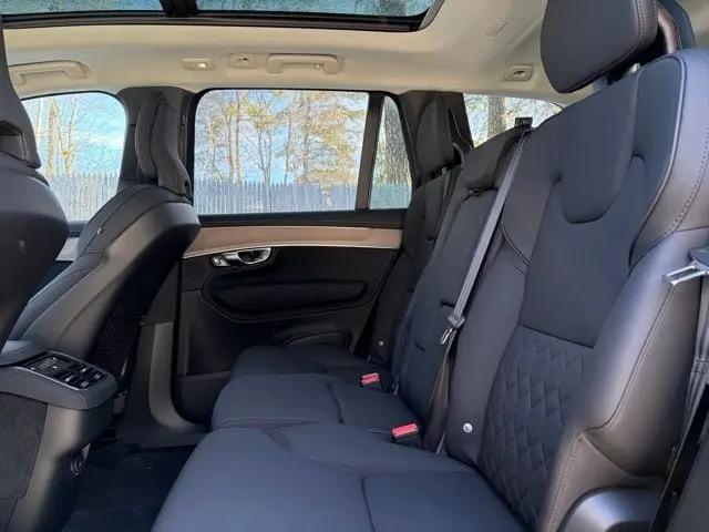 2025 Volvo XC90 B6 Plus 7-Seater
