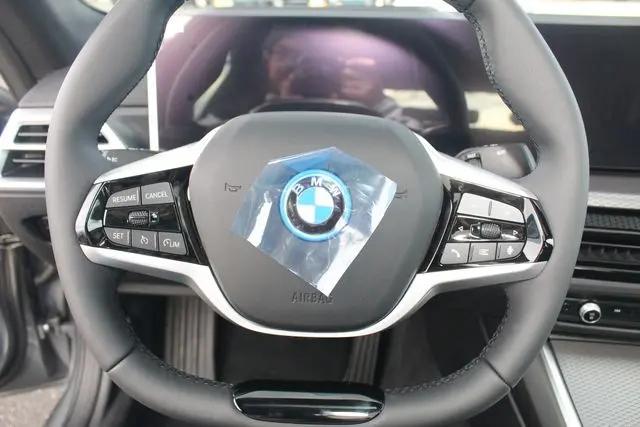 2026 BMW i4 xDrive40