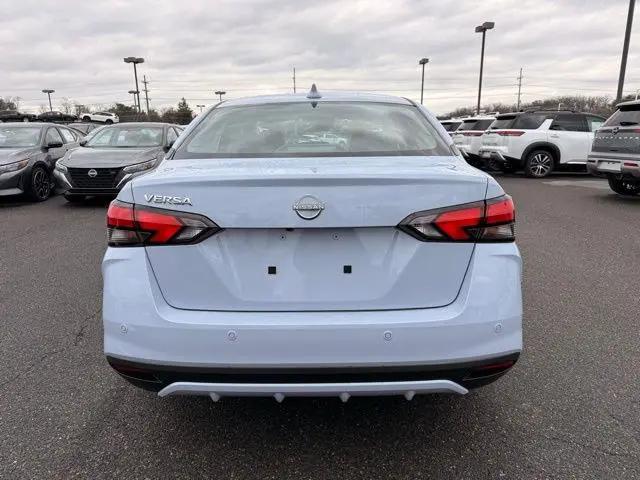 2025 Nissan Versa 1.6 SV