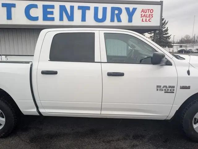 2022 Ram 1500 Classic SLT