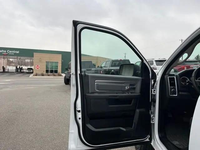 2022 Ram 1500 Classic SLT