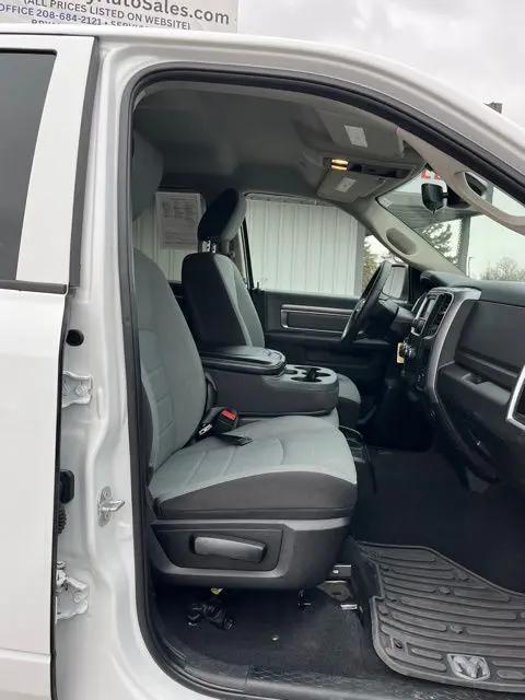2022 Ram 1500 Classic SLT
