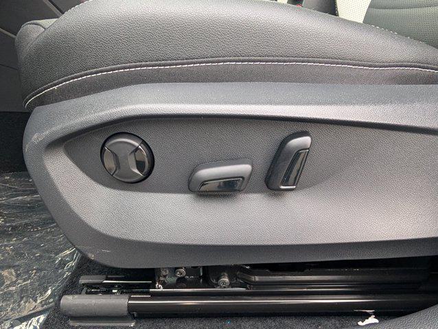 2026 Volkswagen Taos SEL