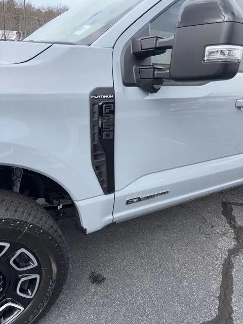 2026 Ford F-350 Platinum