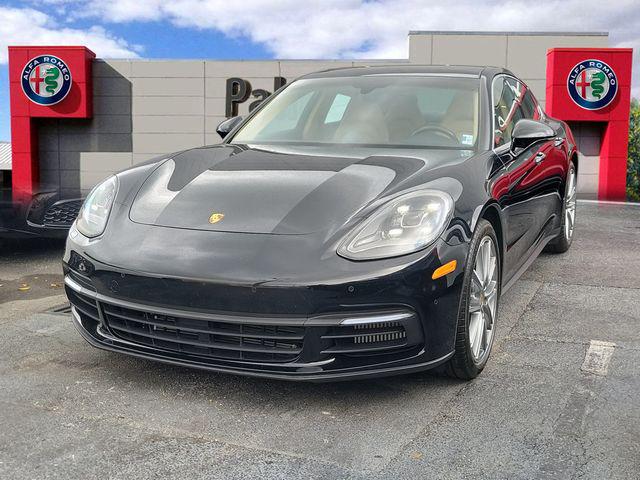 2018 Porsche Panamera 4S