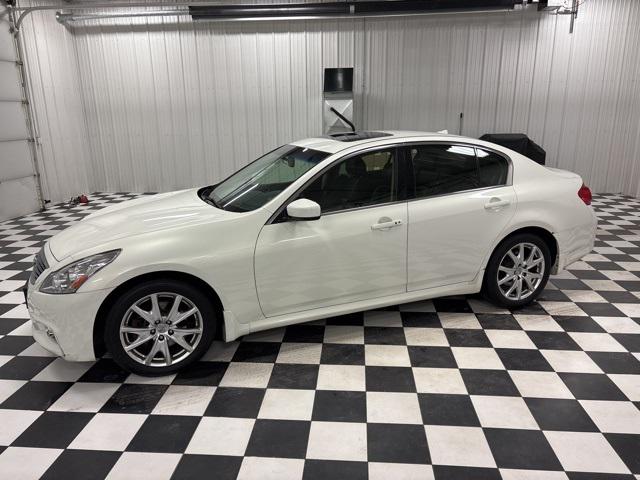 2013 INFINITI G37x X