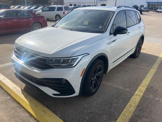 2023 Volkswagen Tiguan 2.0T SE R-Line Black 2023 Volkswagen Tiguan 2.0T SE R-Line Black