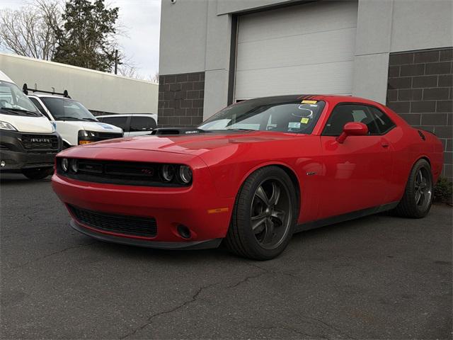 2016 Dodge Challenger R/T Shaker
