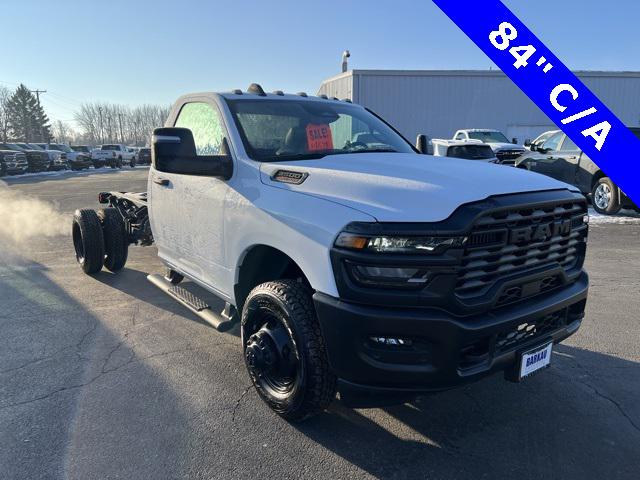 2025 RAM 3500 Chassis Tradesman/Big Horn