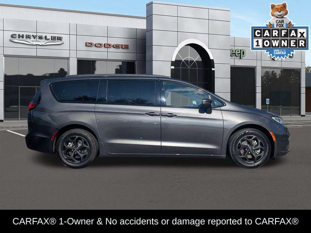 2021 Chrysler Pacifica Hybrid Touring L