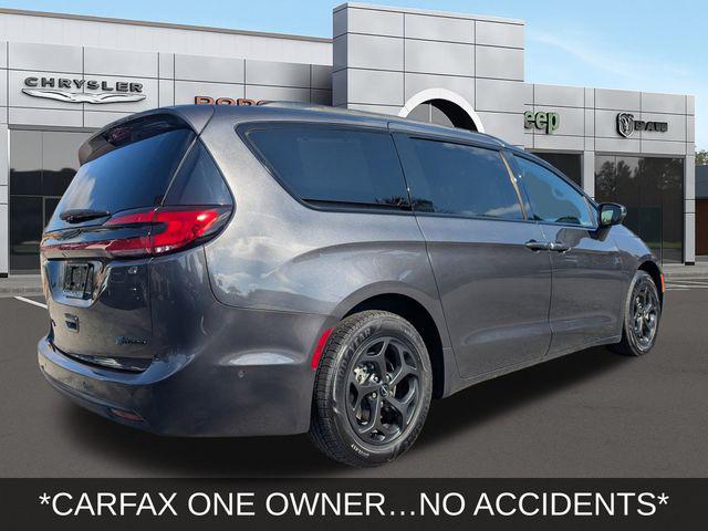 2021 Chrysler Pacifica Hybrid Touring L