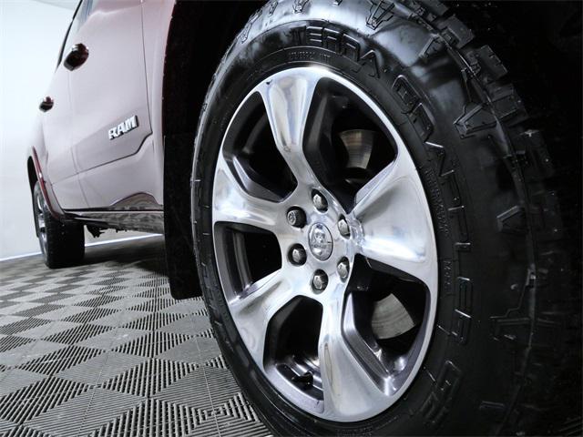 2019 RAM 1500 Laramie Crew Cab 4x4 57 Box 2019 RAM 1500 Laramie Crew Cab 4x4 57 Box