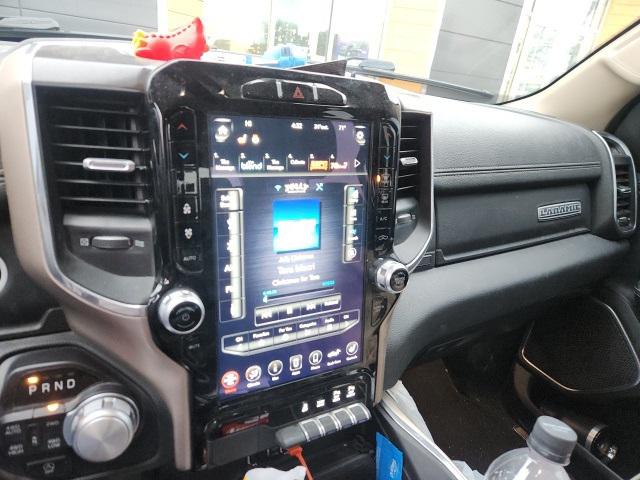 2021 RAM 1500 Laramie Crew Cab 4x4 57 Box 2021 RAM 1500 Laramie Crew Cab 4x4 57 Box