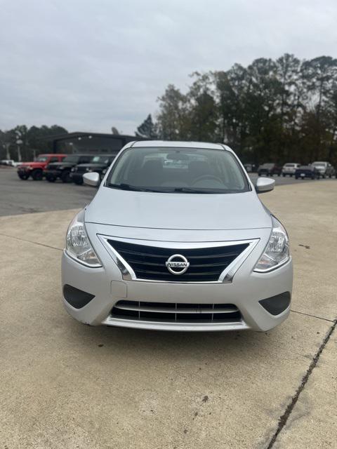2019 Nissan Versa 1.6 S+
