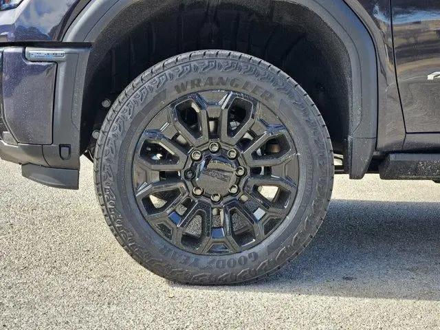 2026 GMC Sierra 2500HD Crew Cab, Standard Bed, AT4, 4WD