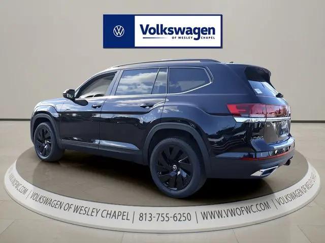 2026 Volkswagen Atlas SE with Technology