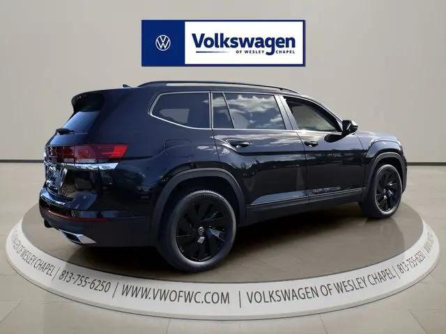 2026 Volkswagen Atlas SE with Technology