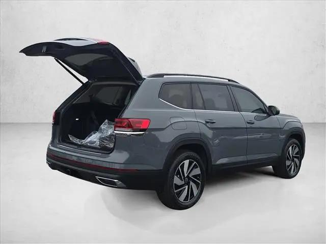 2026 Volkswagen Atlas SE with Technology