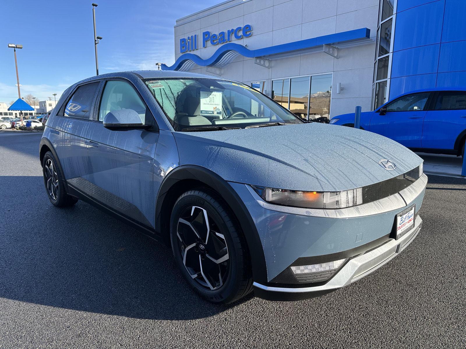 2023 Hyundai IONIQ 5 SE's photo